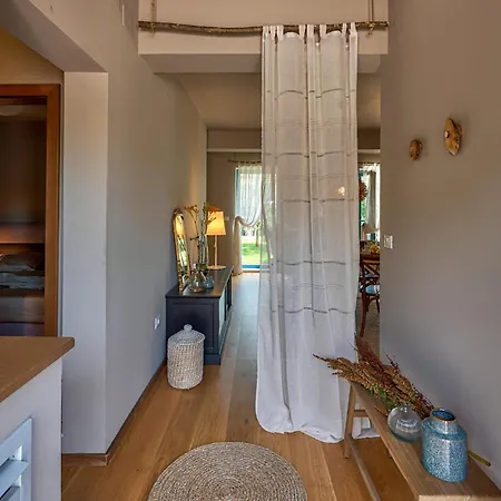 Toscana For 6 People Near Umag With Private Pool, Jacuzzi & Sea View - Pet Friendly Vila Vilanija