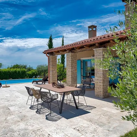 Toscana For 6 People Near Umag With Private Pool, Jacuzzi & Sea View - Pet Friendly *